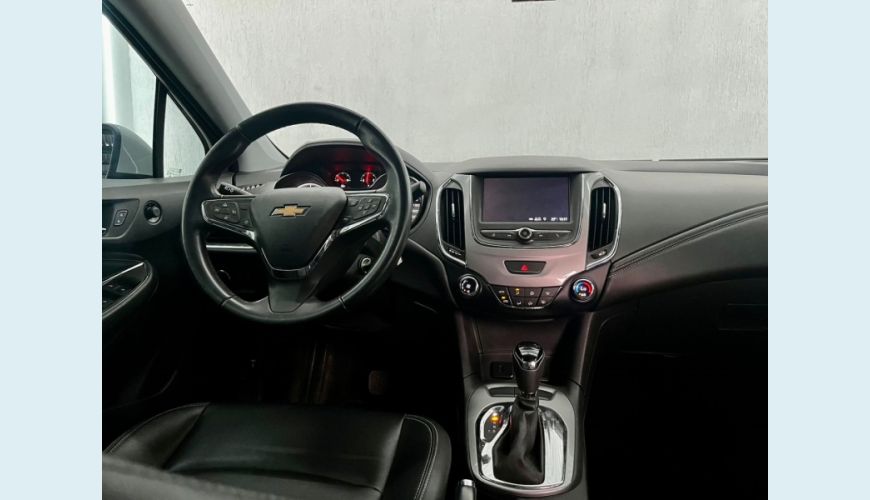 CHEVROLET CRUZE - BRANCO - 2022 Foto 8 (Grande)