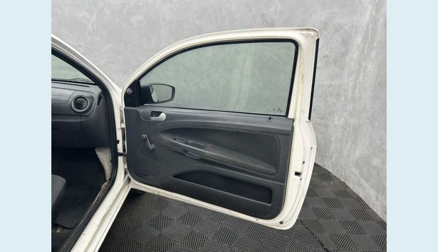 VOLKSWAGEN GOL 1.0 TEC CITY FLEX 2P - BRANCO - 2015 Foto 8 (Grande)