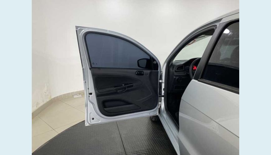 VOLKSWAGEN VOYAGE 1.6 MSI 8V FLEX - PRATA - 2020 Foto 8 (Grande)