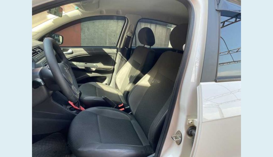 VOLKSWAGEN GOL 1.0 12V FLEX - BRANCO - 2019 Foto 8 (Grande)