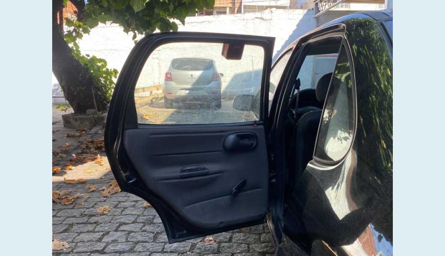 CHEVROLET CLASSIC LS VHC E 1.0 FLEX - PRETO - 2013 Foto 8 (Grande)