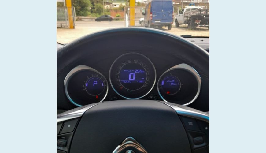 CITROËN C4 1.6 EXCLUSIVE 16V TURBO FLEX 4P AUT. - BRANCO - 2017 Foto 8 (Grande)