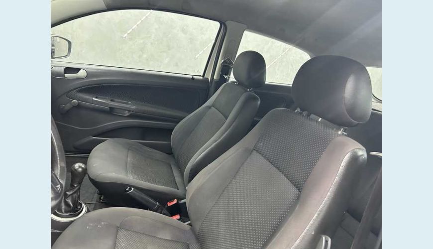 VOLKSWAGEN GOL 1.0 TEC CITY FLEX 2P - BRANCO - 2015 Foto 8 (Grande)