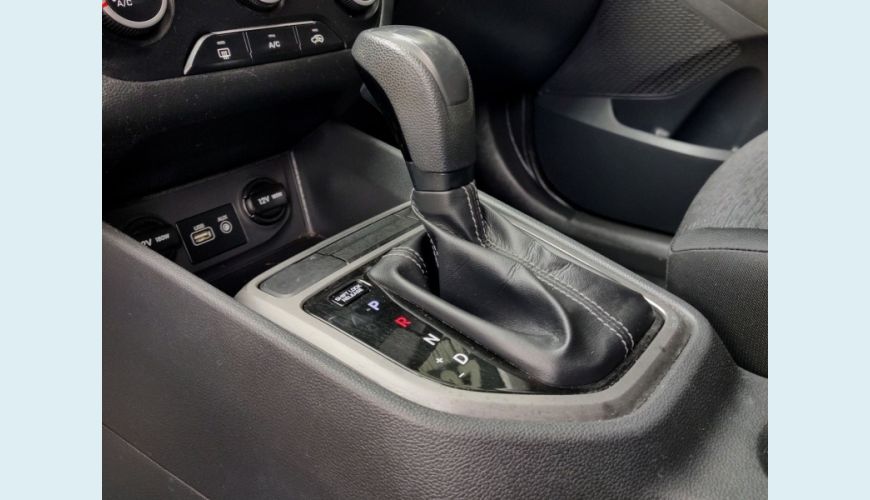 HYUNDAI CRETA - PRETO - 2021 Foto 8 (Grande)