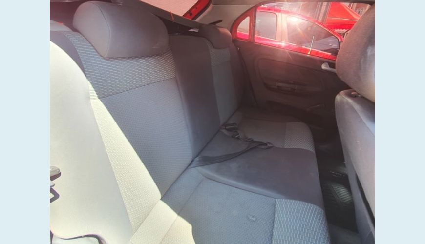 VOLKSWAGEN GOL 1.0 FLEX 12V 5P - VERMELHO - 2011 Foto 8 (Grande)
