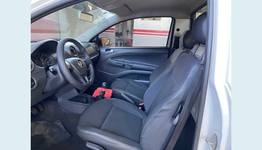 VOLKSWAGEN SAVEIRO ROBUST 1.6 MSI CS FLEX - BRANCO - 2018 Foto 8 (Grande)