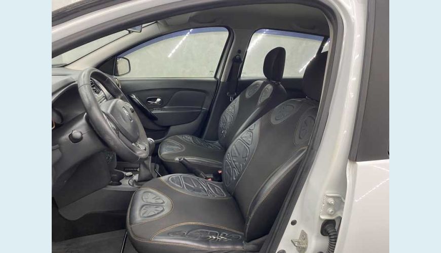 RENAULT SANDERO STEPWAY 1.6 16V SCE FLEX - BRANCO - 2017 Foto 8 (Grande)