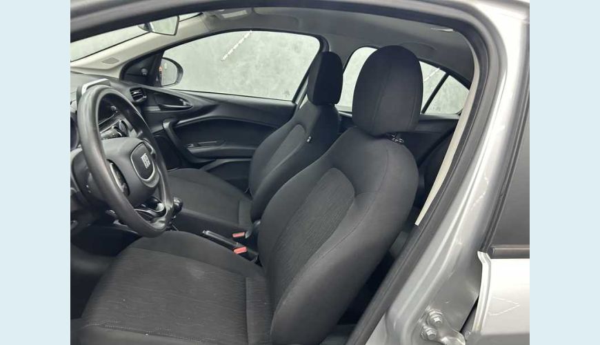 FIAT CRONOS DRIVE 1.0 FLEX MT - PRATA - 2023 Foto 8 (Grande)