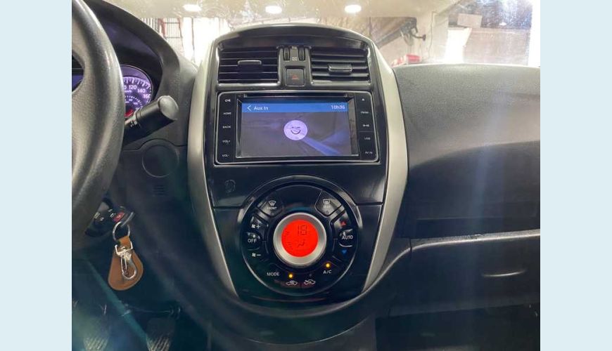NISSAN VERSA 1.6 16V SV FLEXSTART CVT FLEX - PRETO - 2017 Foto 8 (Grande)