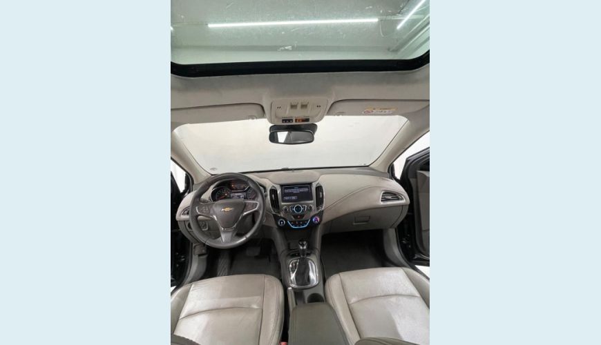 CHEVROLET CHEV CRUZE LTZ HB AT - PRETO - 2017 Foto 8 (Grande)