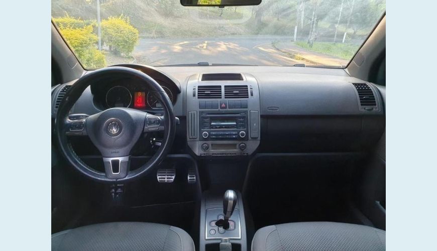 VOLKSWAGEN POLO 1.6 SPORTLINE - PRATA - 2013 Foto 8 (Grande)