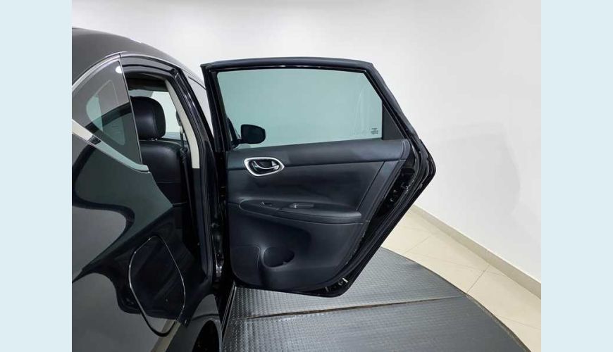 NISSAN SENTRA SV 2.0 16V CVT FLEX - PRETO - 2018 Foto 8 (Grande)