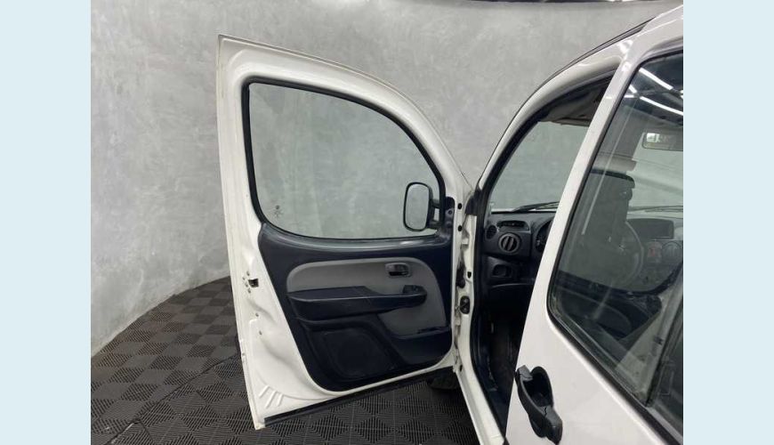 FIAT DOBLO ESSENCE 1.8 16V FLEX - BRANCO - 2020 Foto 8 (Grande)