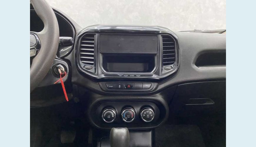 FIAT TORO ENDURANCE 1.8 AT6 FLEX AUT. - PRATA - 2021 Foto 8 (Grande)