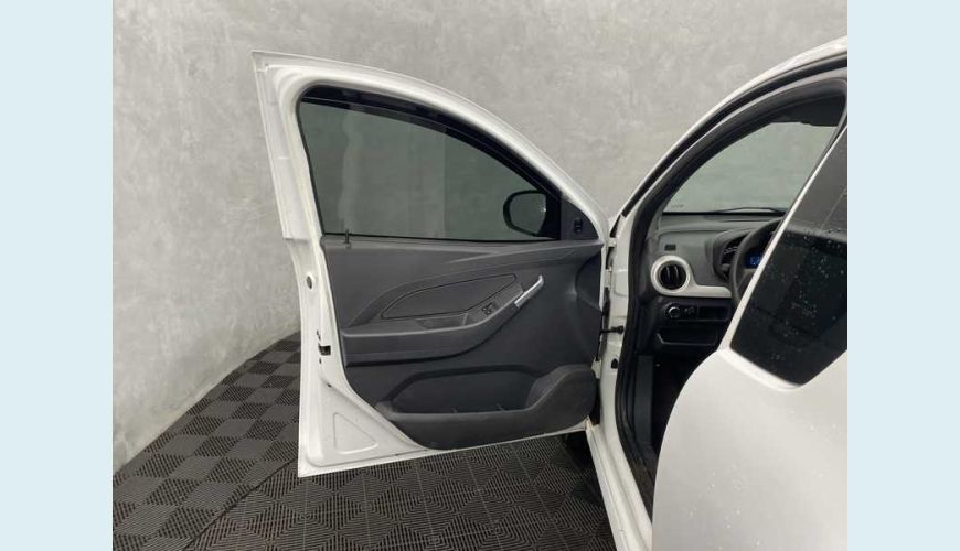 CHEVROLET MONTANA LS 1.4 FLEX - BRANCO - 2018 Foto 8 (Grande)