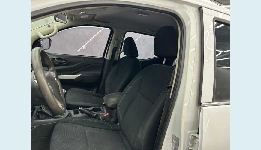 NISSAN FRONTIER 2.3 TD CD S 4X4 - BRANCO - 2021 Foto 8 (Grande)