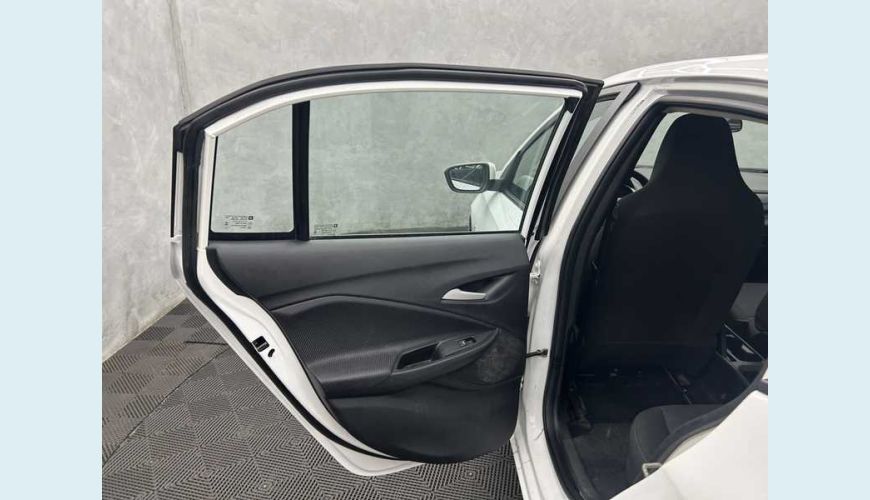 CHEVROLET ONIX LT 1.0 TURBO - BRANCO - 2024 Foto 8 (Grande)