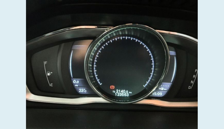 VOLVO XC 60 2.0 T6 INS - BRANCO - 2016 Foto 8 (Grande)