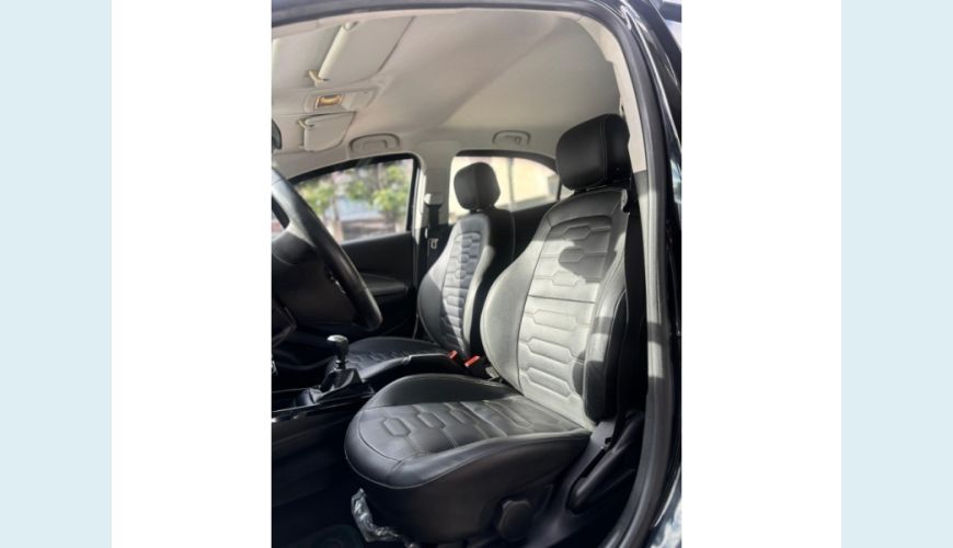 CHEVROLET ONIX - PRETO - 2019 Foto 8 (Grande)