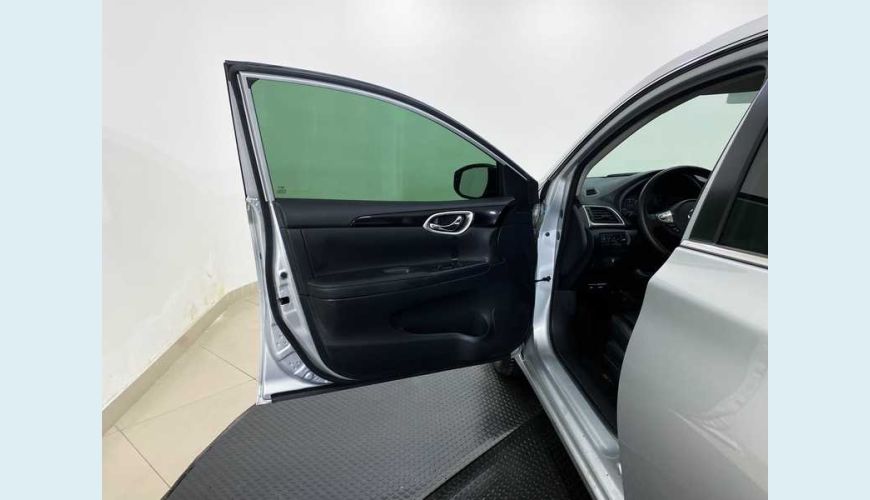 NISSAN SENTRA SV 2.0 16V CVT FLEX - PRATA - 2019 Foto 8 (Grande)