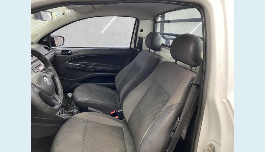 VOLKSWAGEN SAVEIRO ROBUST 1.6 MSI CS FLEX - BRANCO - 2020 Foto 8 (Grande)