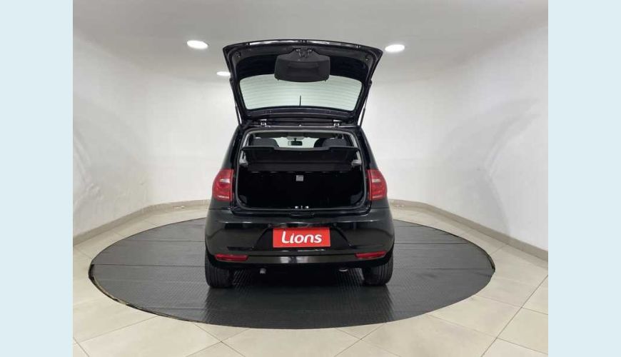 VOLKSWAGEN FOX 1.0 TEC FLEX 2P - PRETO - 2014 Foto 8 (Grande)