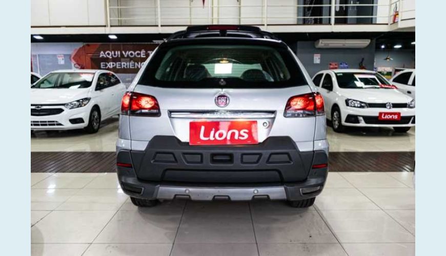 FIAT PALIO WEEKEND ADVENTURE LOCKER 1.8 8V FLEX - PRATA - 2018 Foto 8 (Grande)