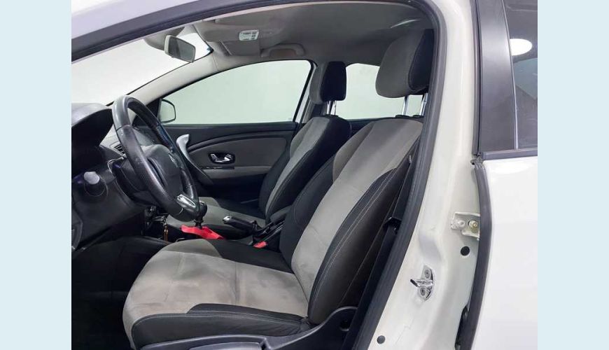 RENAULT FLUENCE 2.0 16V DYNAMIQUE FLEX - BRANCO - 2015 Foto 8 (Grande)