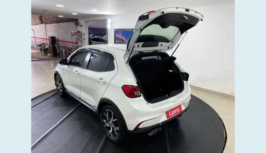 FIAT ARGO HGT 1.8 E.TORQ FLEX - BRANCO - 2018 Foto 8 (Grande)