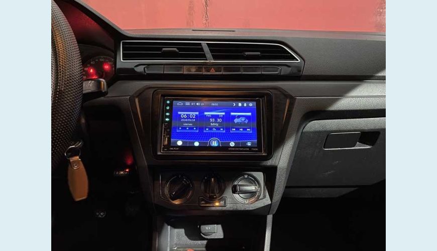VOLKSWAGEN VOYAGE 1.6 TRENDLINE FLEX - CINZA - 2018 Foto 8 (Grande)