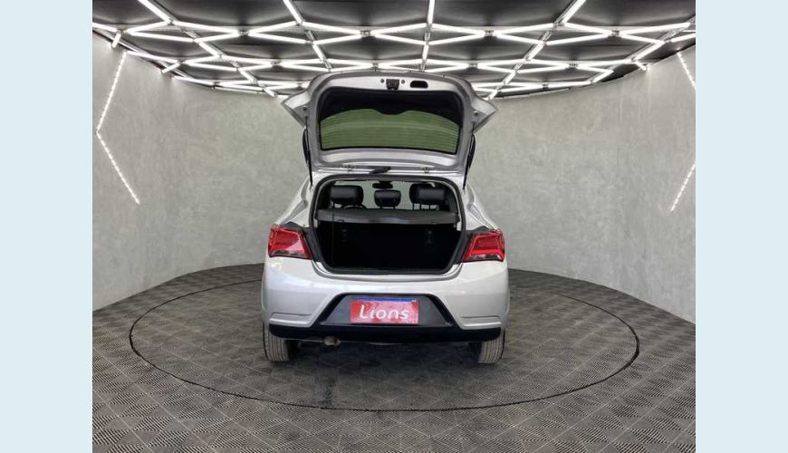 CHEVROLET ONIX 1.0 LT SPE/4 - PRATA - 2019 Foto 8 (Grande)