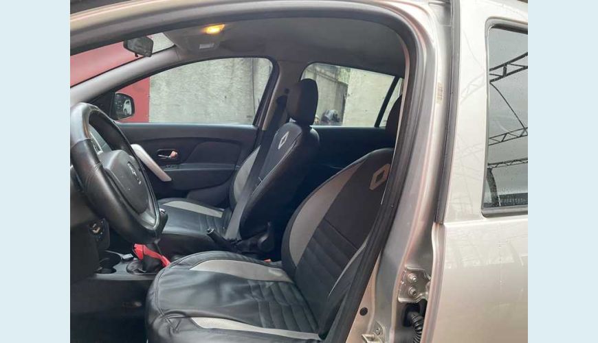 RENAULT SANDERO AUTHENTIQUE 1.0 12V SCE FLEX - PRATA - 2019 Foto 8 (Grande)