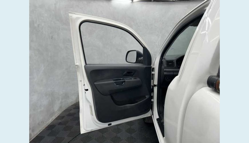 VOLKSWAGEN AMAROK 2.0 S 4X4 TDI CS - BRANCO - 2019 Foto 8 (Grande)