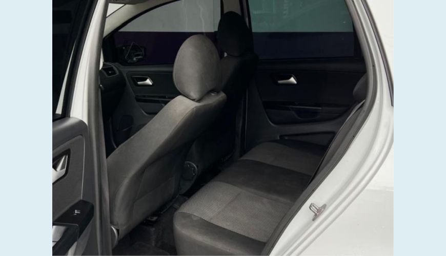 VOLKSWAGEN FOX - BRANCO - 2021 Foto 8 (Grande)