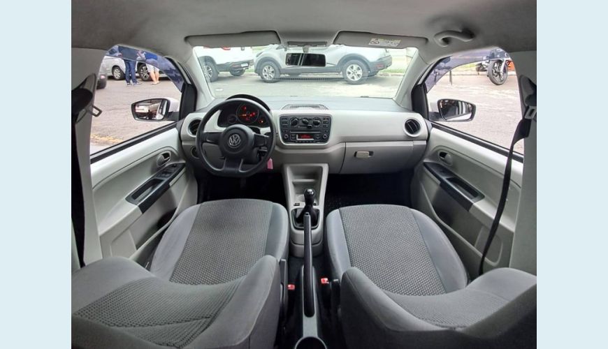 VOLKSWAGEN UP! 1.0 TOTAL FLEX 12V 5P - BRANCO - 2015 Foto 8 (Grande)