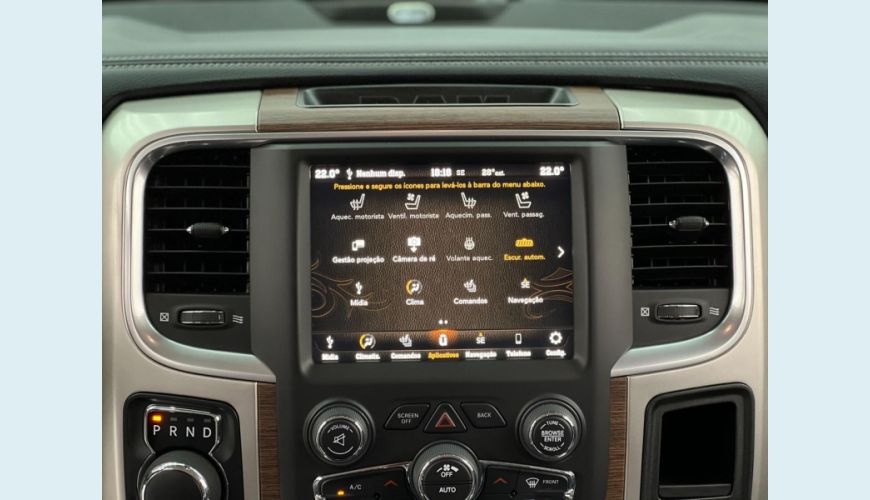 DODGE CLASSIC LARAMIE - PRETO - 2023 Foto 8 (Grande)