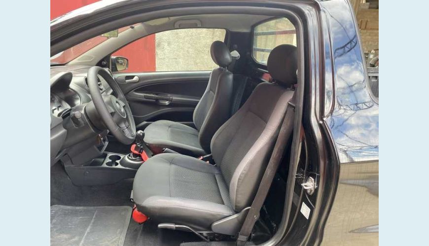 VOLKSWAGEN SAVEIRO 1.6 STARTLINE CS FLEX - PRETO - 2016 Foto 8 (Grande)