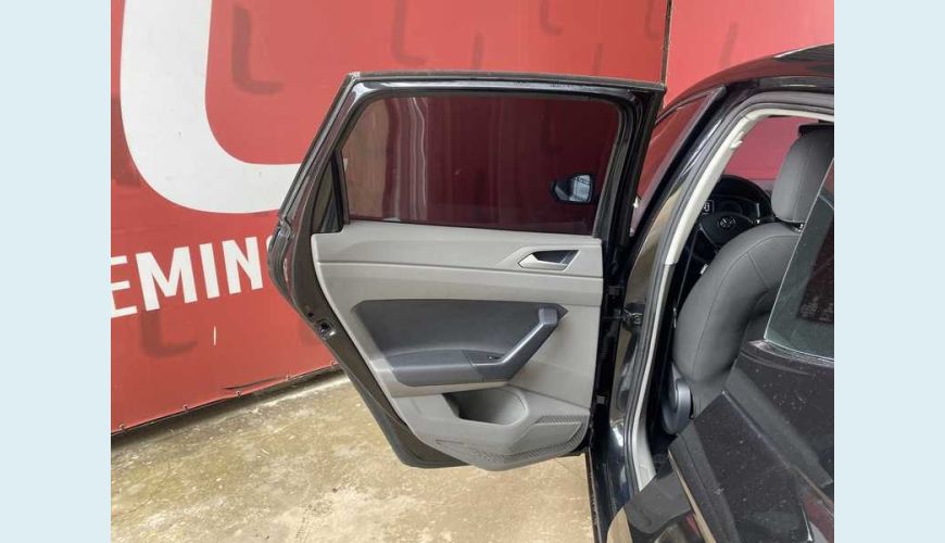 VOLKSWAGEN POLO 1.0 200 TSI COMFORTLINE AUT. FLEX - PRETO - 2018 Foto 8 (Grande)