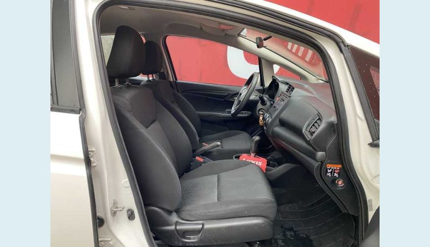 HONDA FIT 1.5 16V LX CVT FLEX - BRANCO - 2015 Foto 8 (Grande)