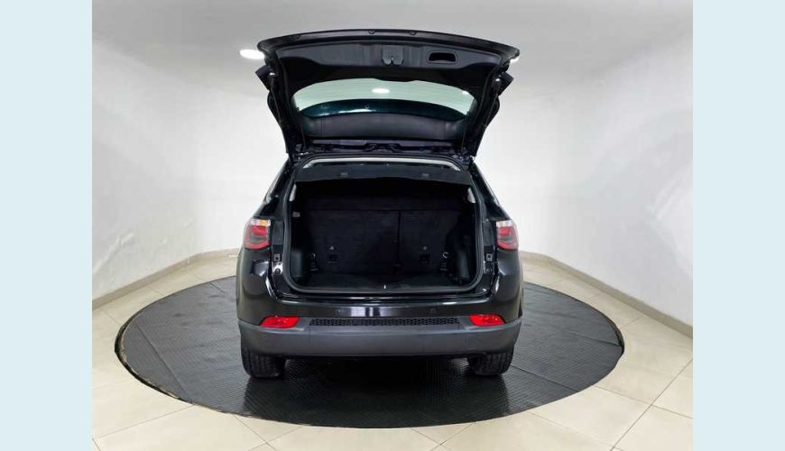 JEEP COMPASS 2.0 LONGITUDE 4X2 AUT. FLEX - PRETO - 2020 Foto 8 (Grande)