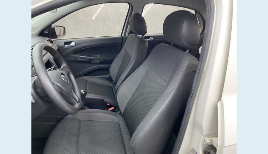 VOLKSWAGEN VOYAGE 1.6 TRENDLINE FLEX - BRANCO - 2018 Foto 8 (Grande)
