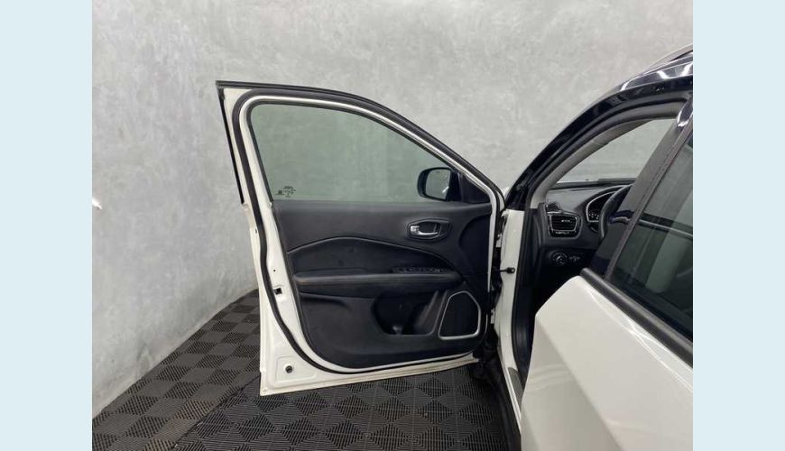 JEEP COMPASS 2.0 LIMITED AUT. FLEX - BRANCO - 2018 Foto 8 (Grande)