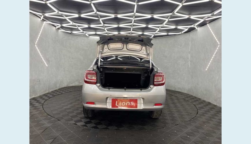 RENAULT LOGAN ZEN 1.0 12V SCE FLEX - PRATA - 2020 Foto 8 (Grande)