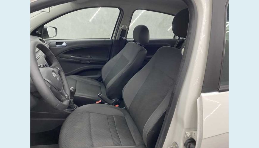 VOLKSWAGEN GOL 1.0 12V FLEX - BRANCO - 2019 Foto 8 (Grande)