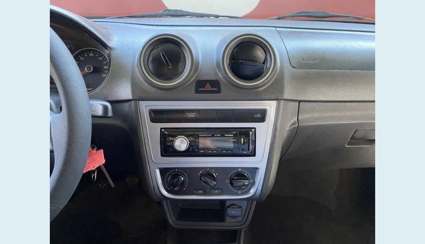 VOLKSWAGEN SAVEIRO ROBUST 1.6 MSI CS FLEX - BRANCO - 2018 Foto 8 (Grande)