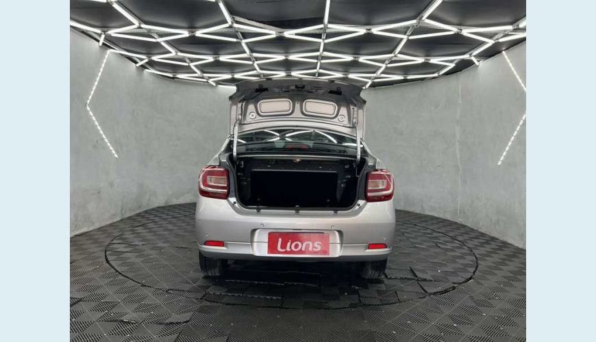 RENAULT LOGAN ZEN 1.0 12V SCE FLEX - PRATA - 2022 Foto 8 (Grande)