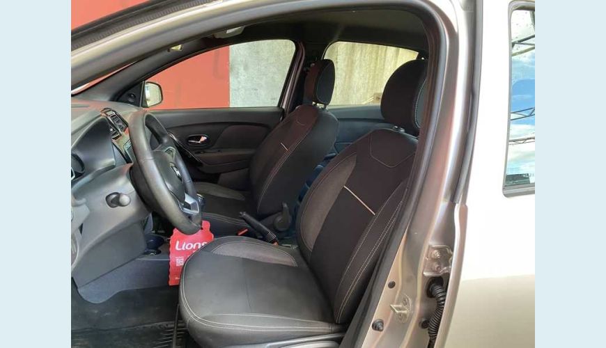 RENAULT LOGAN ZEN 1.0 12V SCE FLEX - PRATA - 2020 Foto 8 (Grande)
