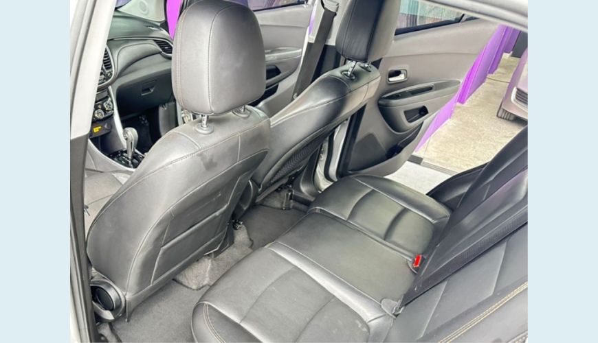 CHEVROLET TRACKER - PRATA - 2019 Foto 8 (Grande)