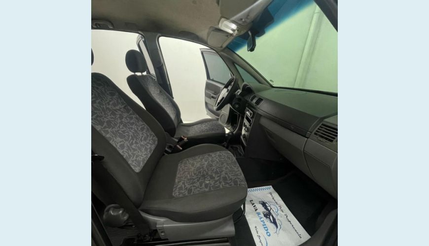 CHEVROLET MERIVA JOY - PRETO - 2005 Foto 8 (Grande)