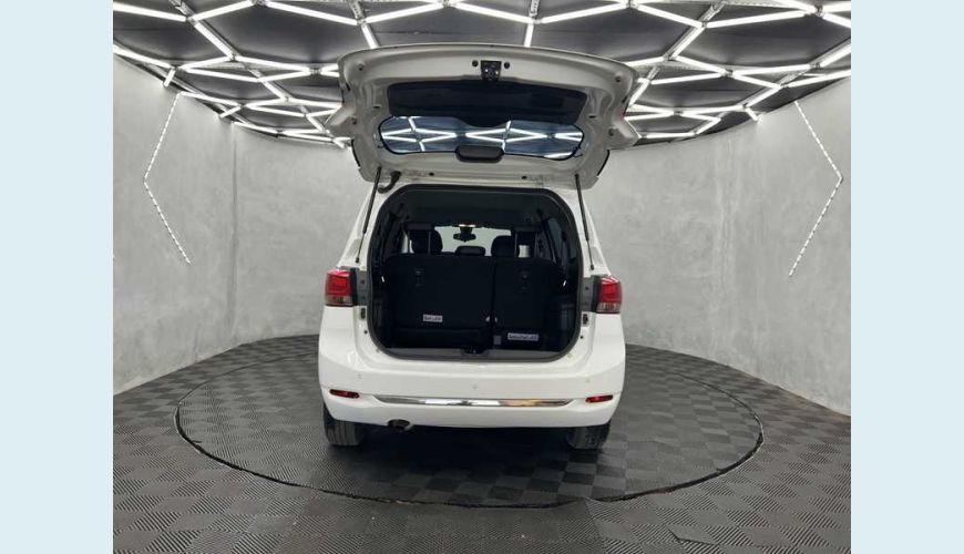 CHEVROLET SPIN PREMIER 1.8 (AUT.) - BRANCO - 2023 Foto 8 (Grande)